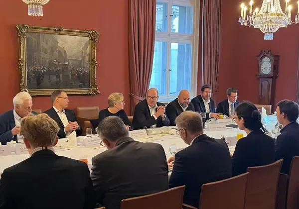 hbpa - HUK-Coburg Mobilitätsfrühstück zum Thema Autonomes Fahren